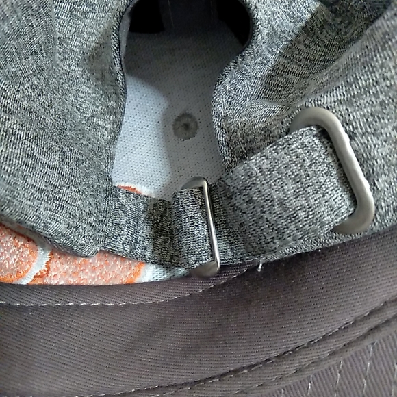 Captivating Headwear NCAA Clemson Tigers Logo Strapback Dad Cap - Picture 6 of 7